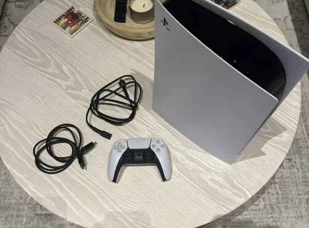 PS5 Digital Console with Controller and Cables - photo 2