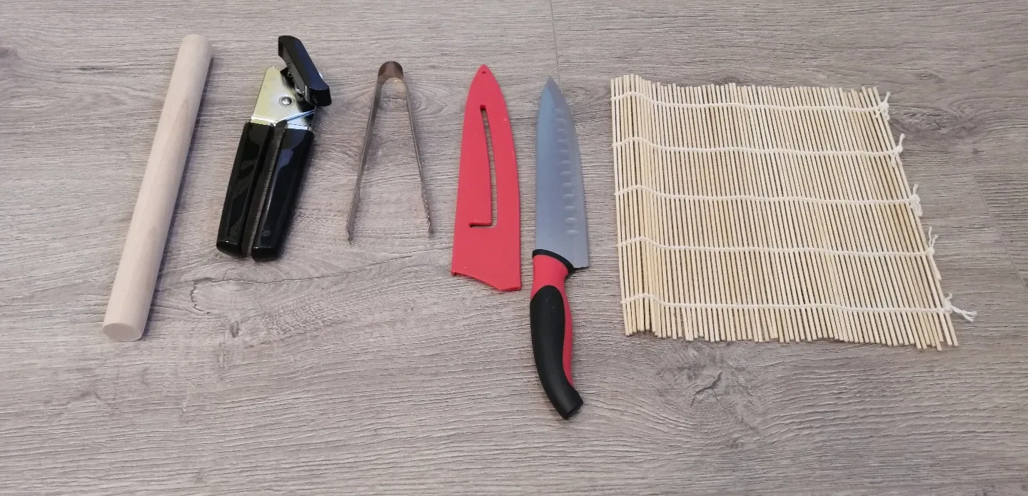 a bundle set of kitchen stuff, $1 each thumbnail