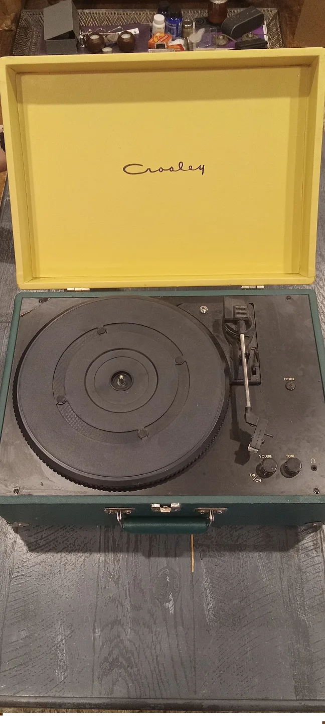 Crosley Cruiser Portable Suitcase Record Player thumbnail