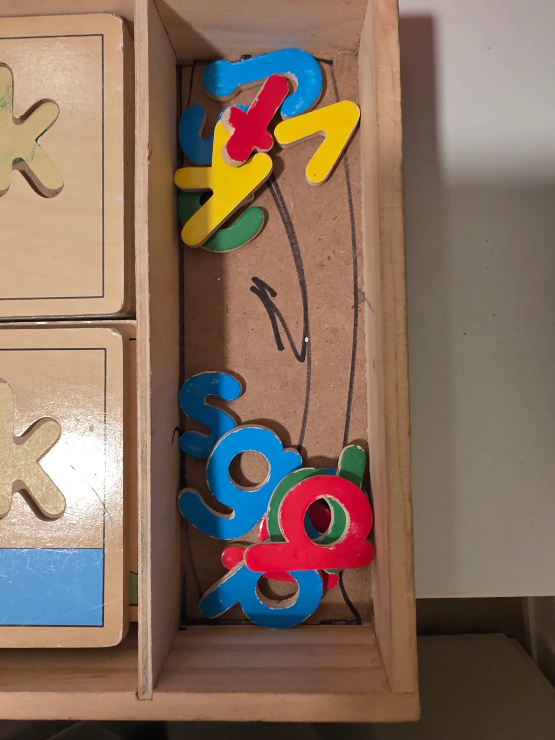 Wooden Alphabet board image indicator(2)