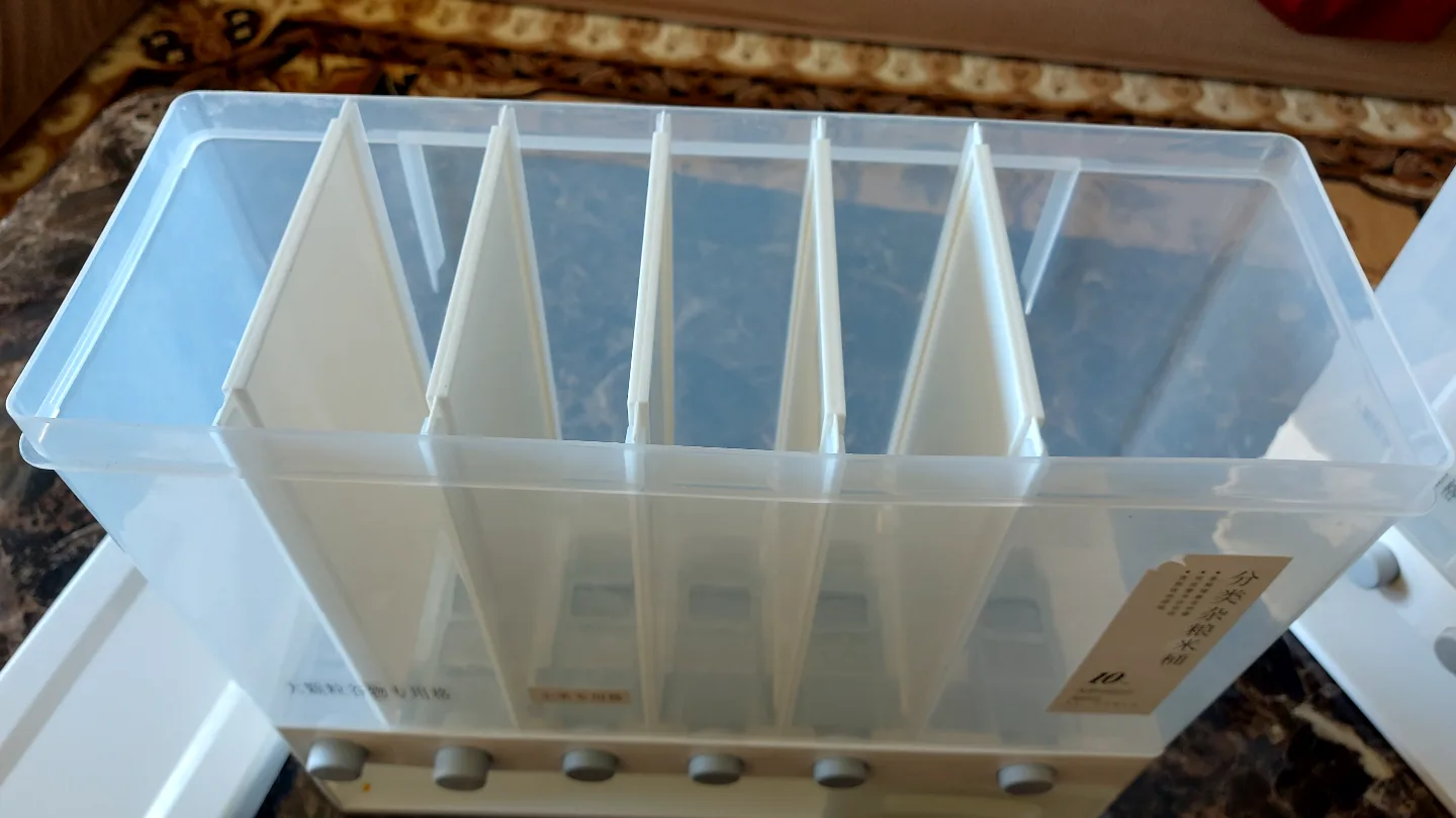 White Dry Food Dispenser with 6 Compartments image indicator(3)