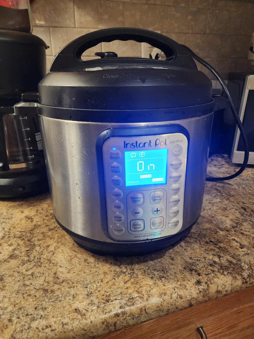 Instant Pot Duo Plus 60 thumbnail