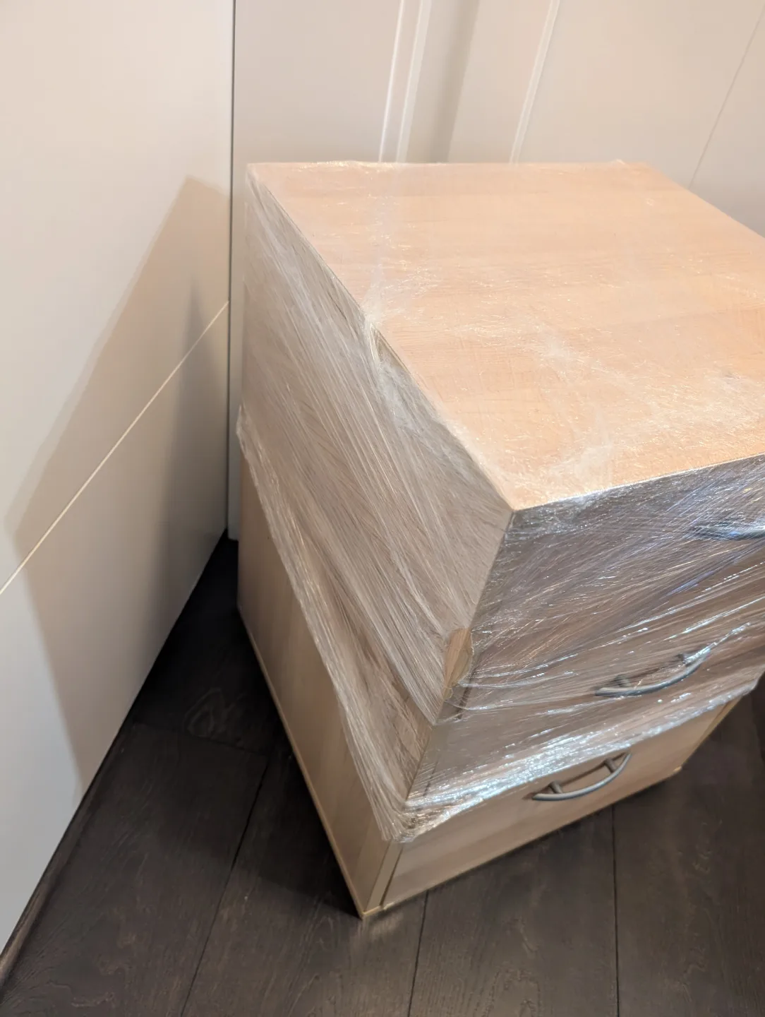 Three-Drawer Wooden Side Table image indicator(4)