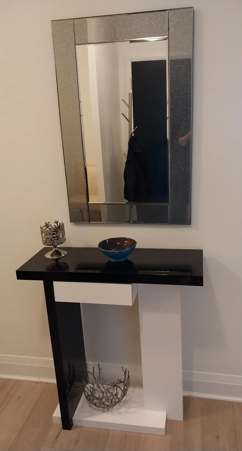 Elegant Sparkle Framed Mirror image indicator(3)