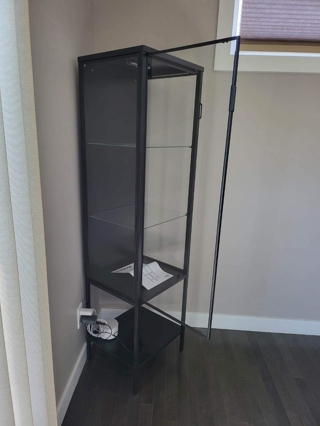 IKEA Rudsta Display Cabinet - Black - photo 2
