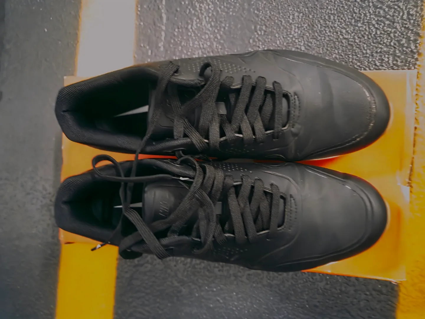 Nike Air golf shoes size 9 image indicator(2)