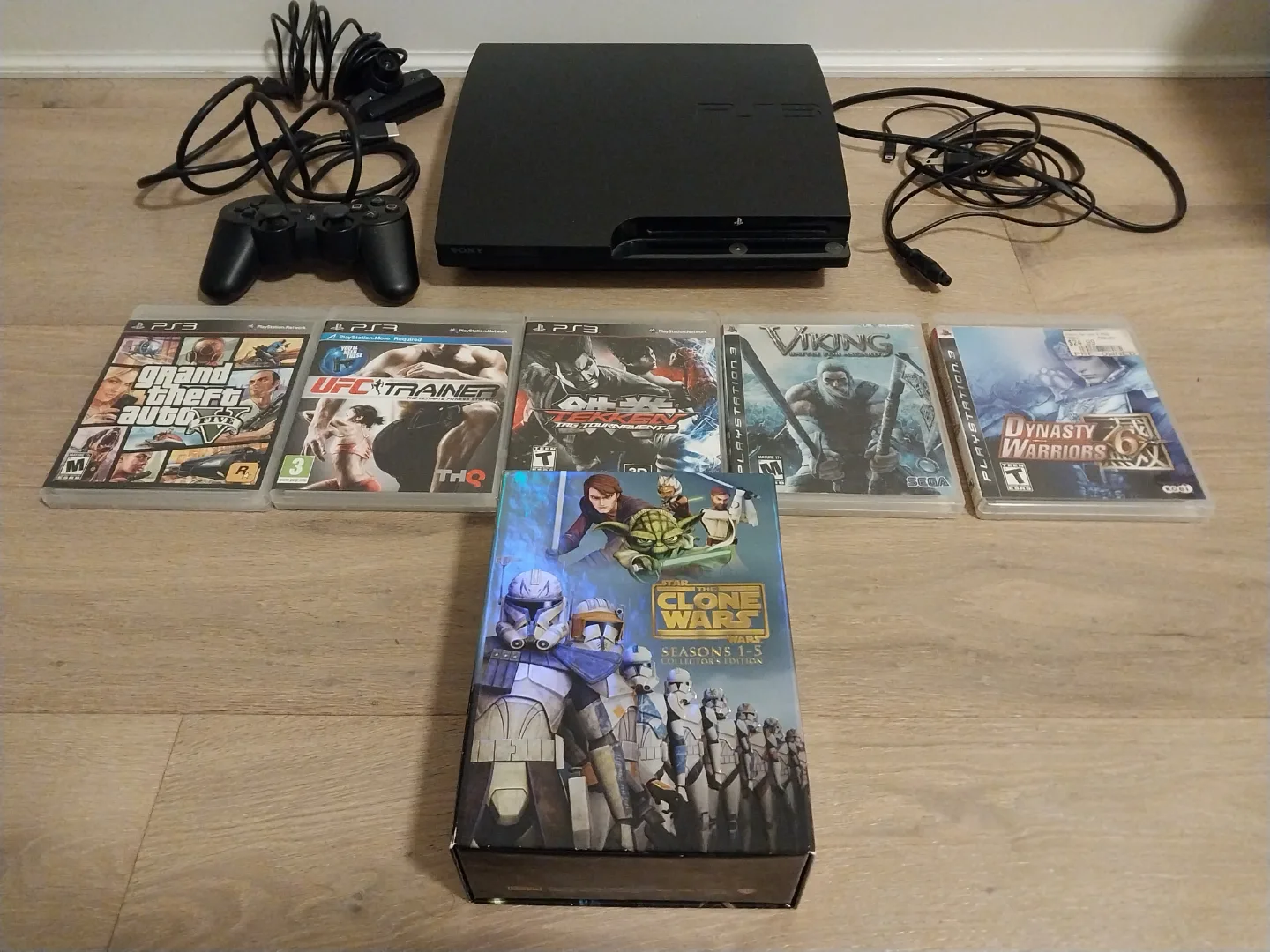 Playstation 3 Console Bundle with Games image indicator(4)