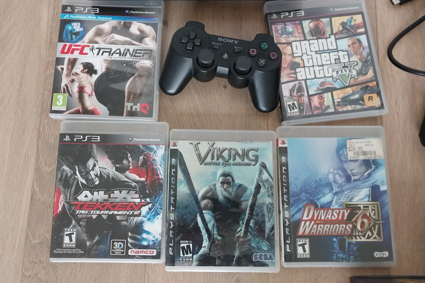 Playstation 3 Console Bundle with Games image indicator(7)