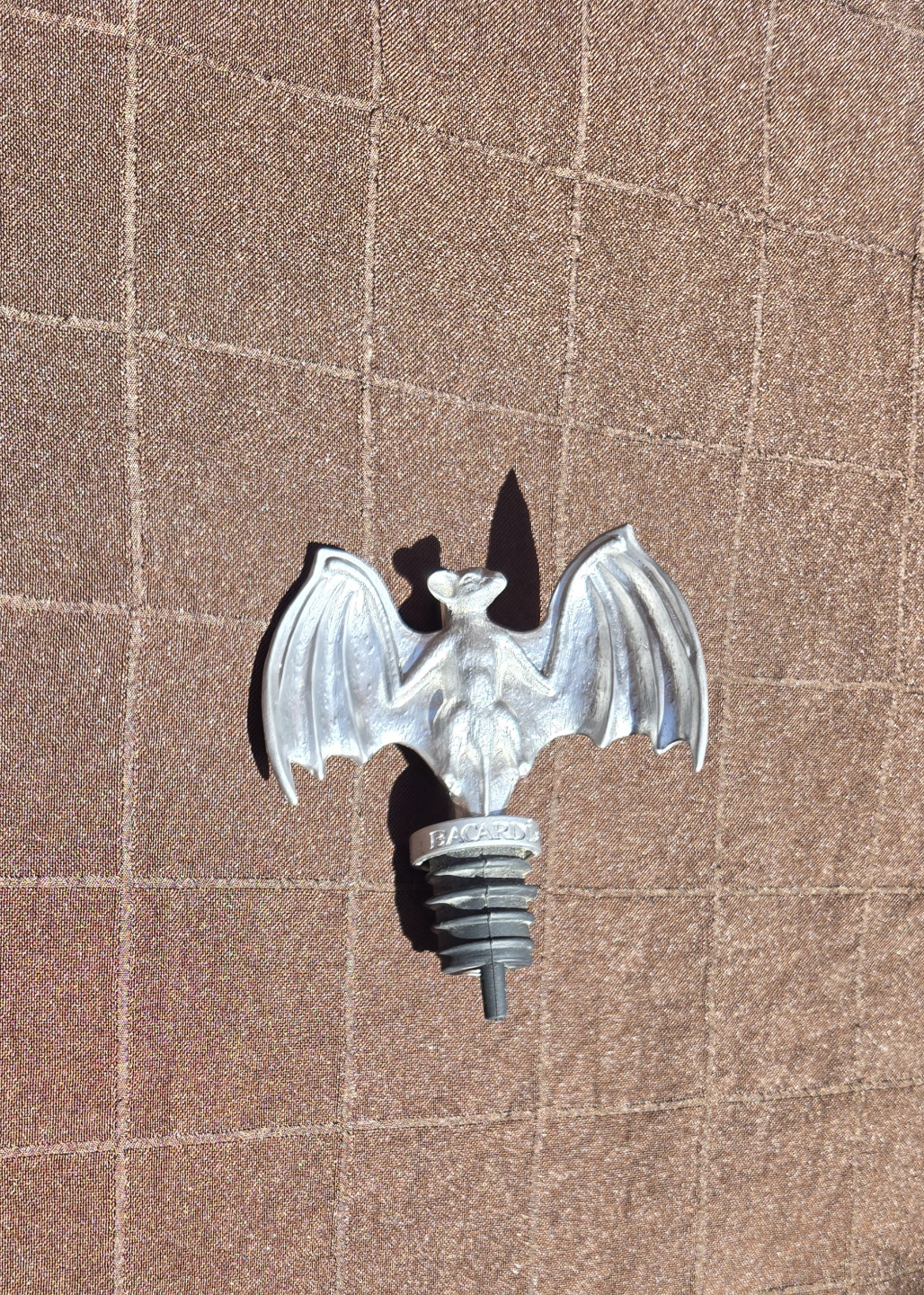 Vintage Pewter Bacardi Bat Bottle Stopper - photo 2