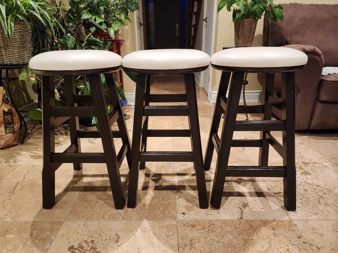 Set of Swivel Head Bar Stools image indicator(2)