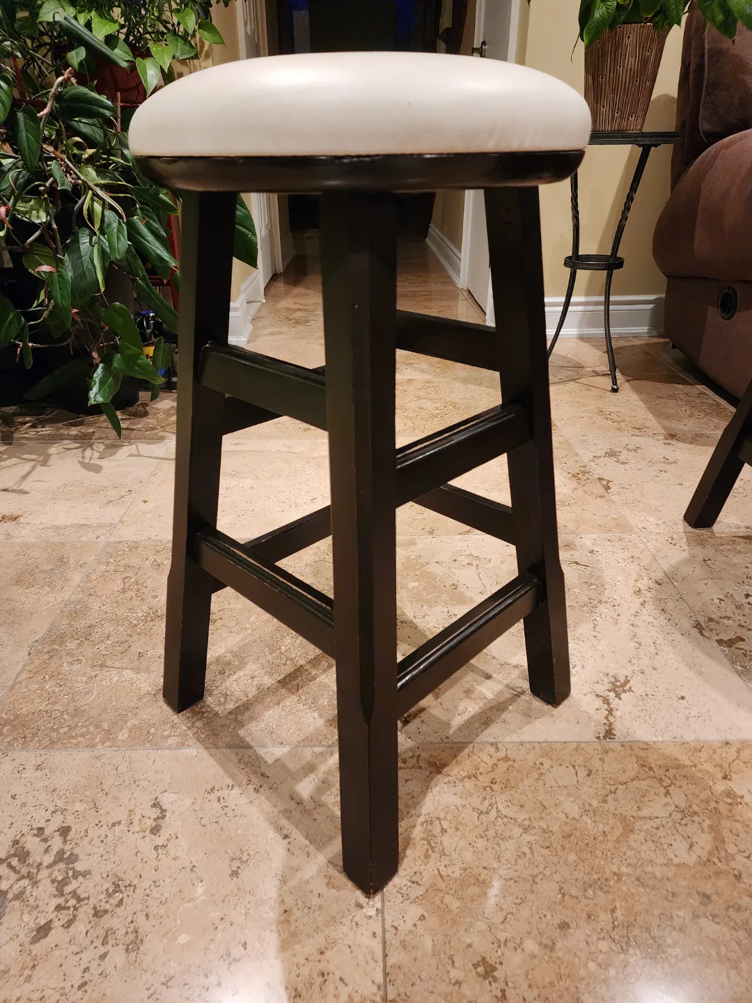 Set of Swivel Head Bar Stools image indicator(5)