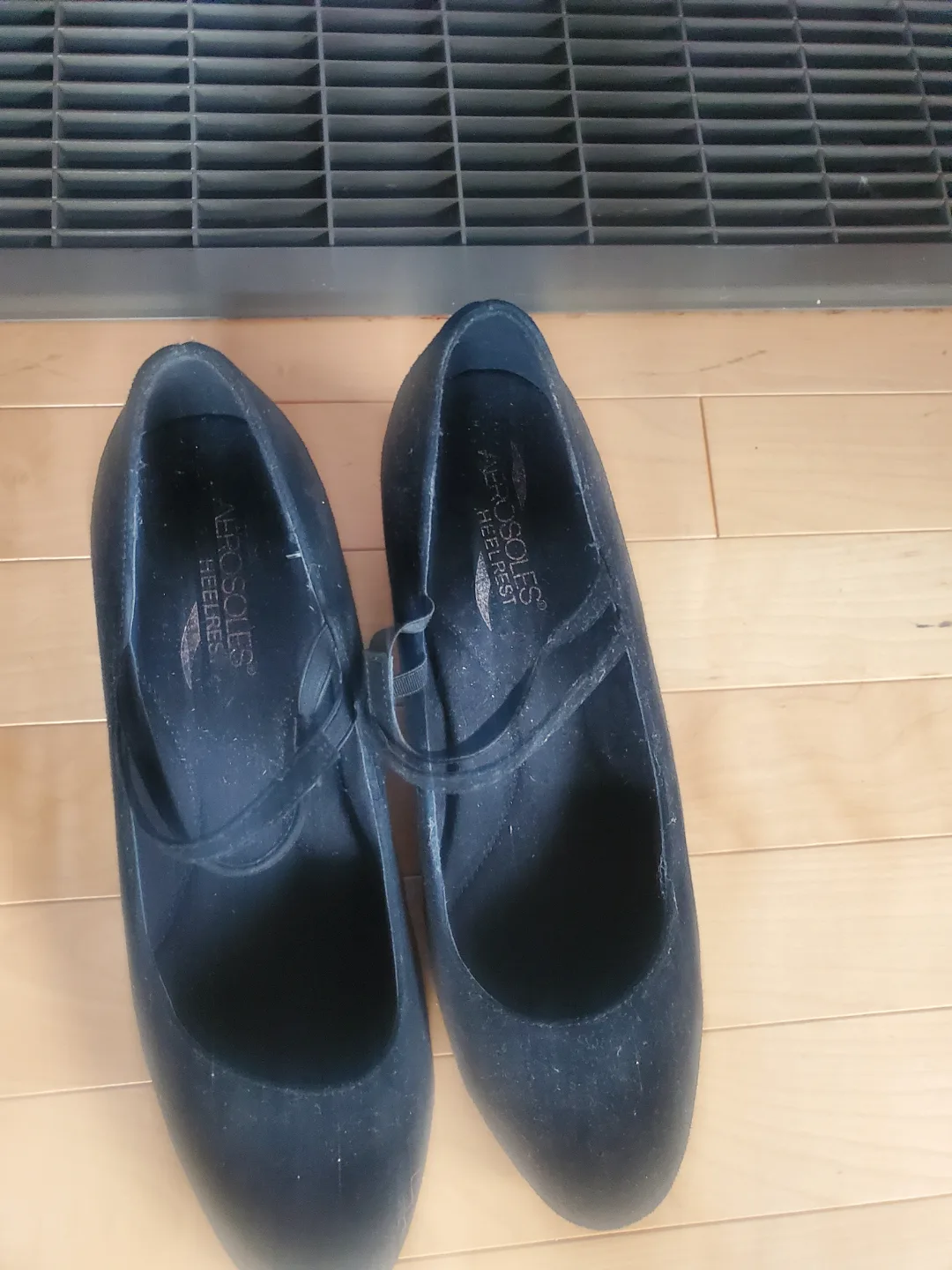 Aerosoles Black Suede Heels image indicator(2)