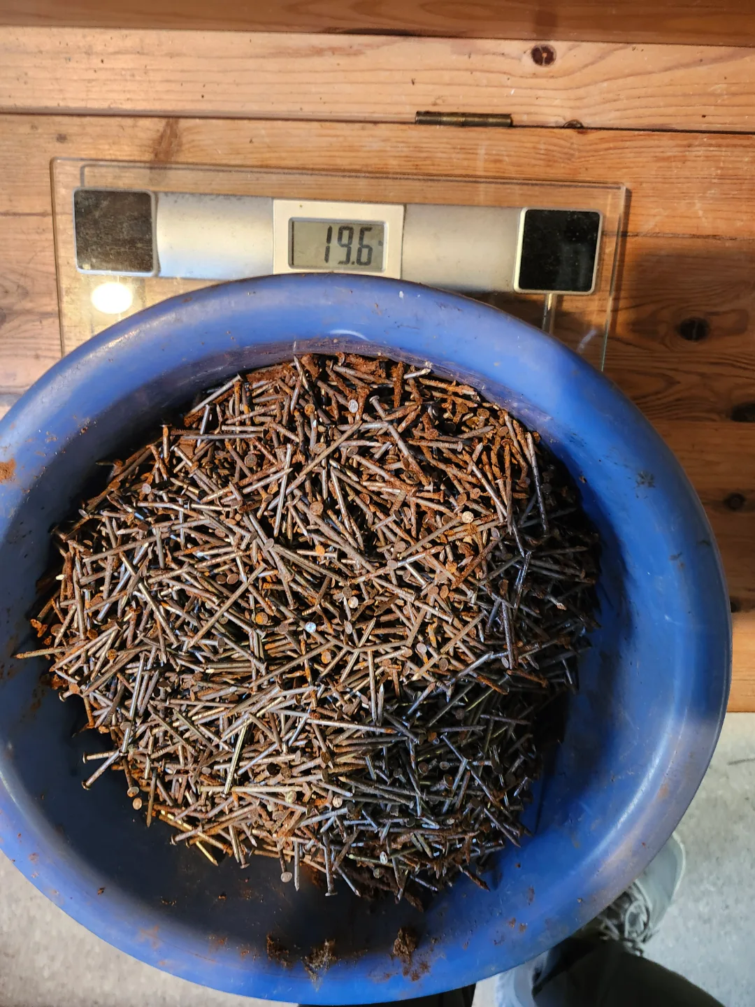 19.6 lbs  of  Nails thumbnail