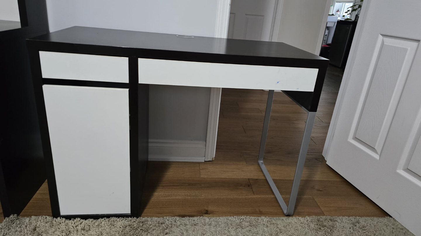 Corner desk , side study table, and side cabinet - photo 2