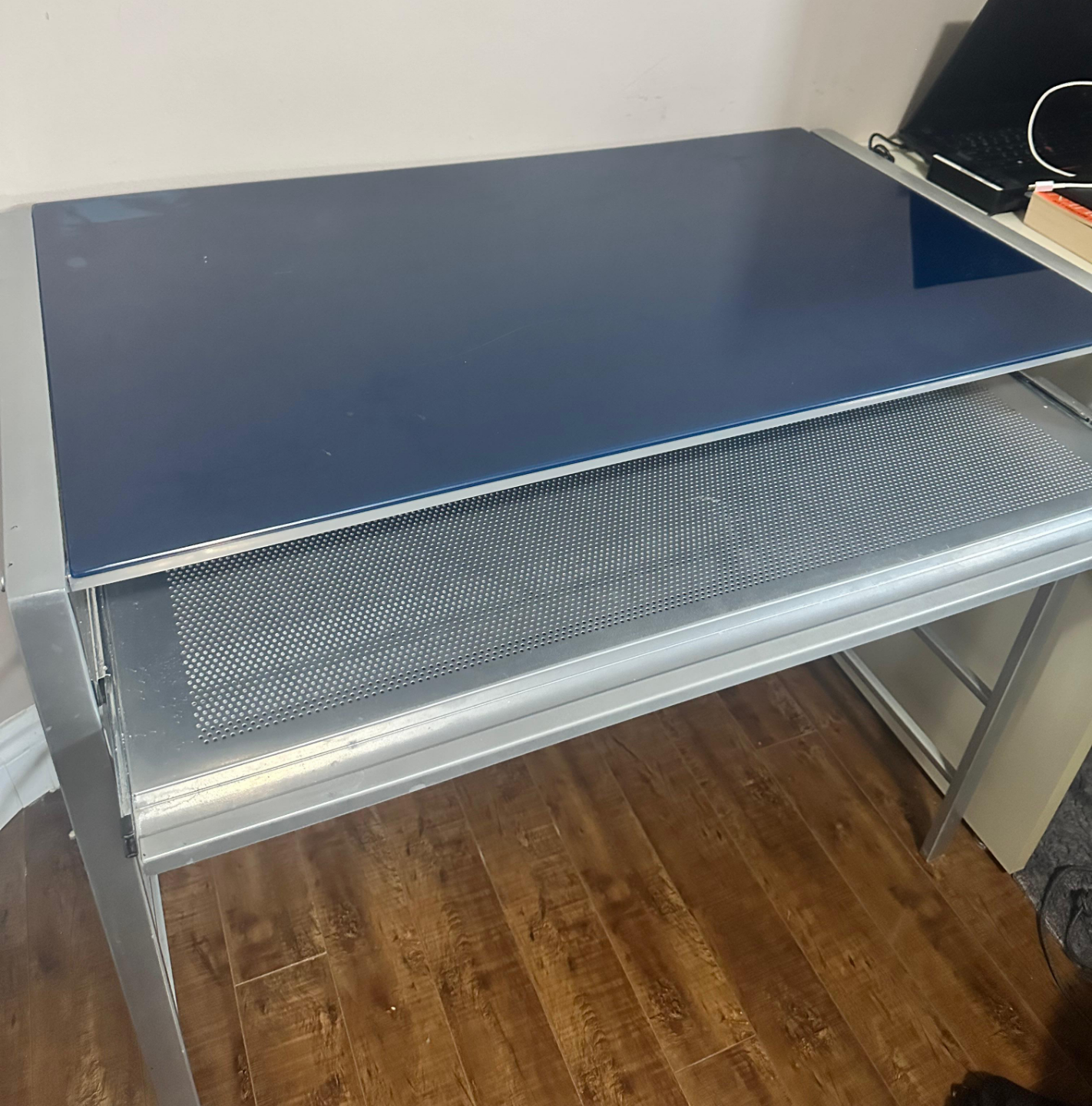 Computer Desk - Move out sale! - photo 4