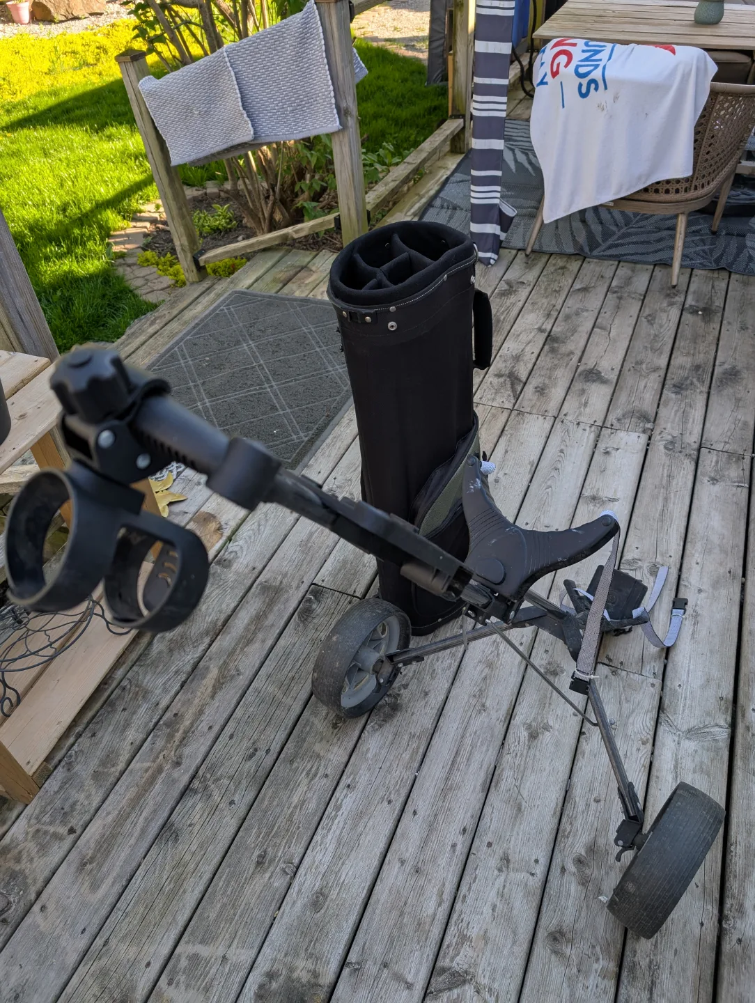 Used Spalding Golf Push Cart with Bag image indicator(3)