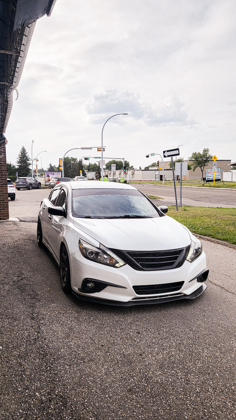 2016 Nissan Altima SR