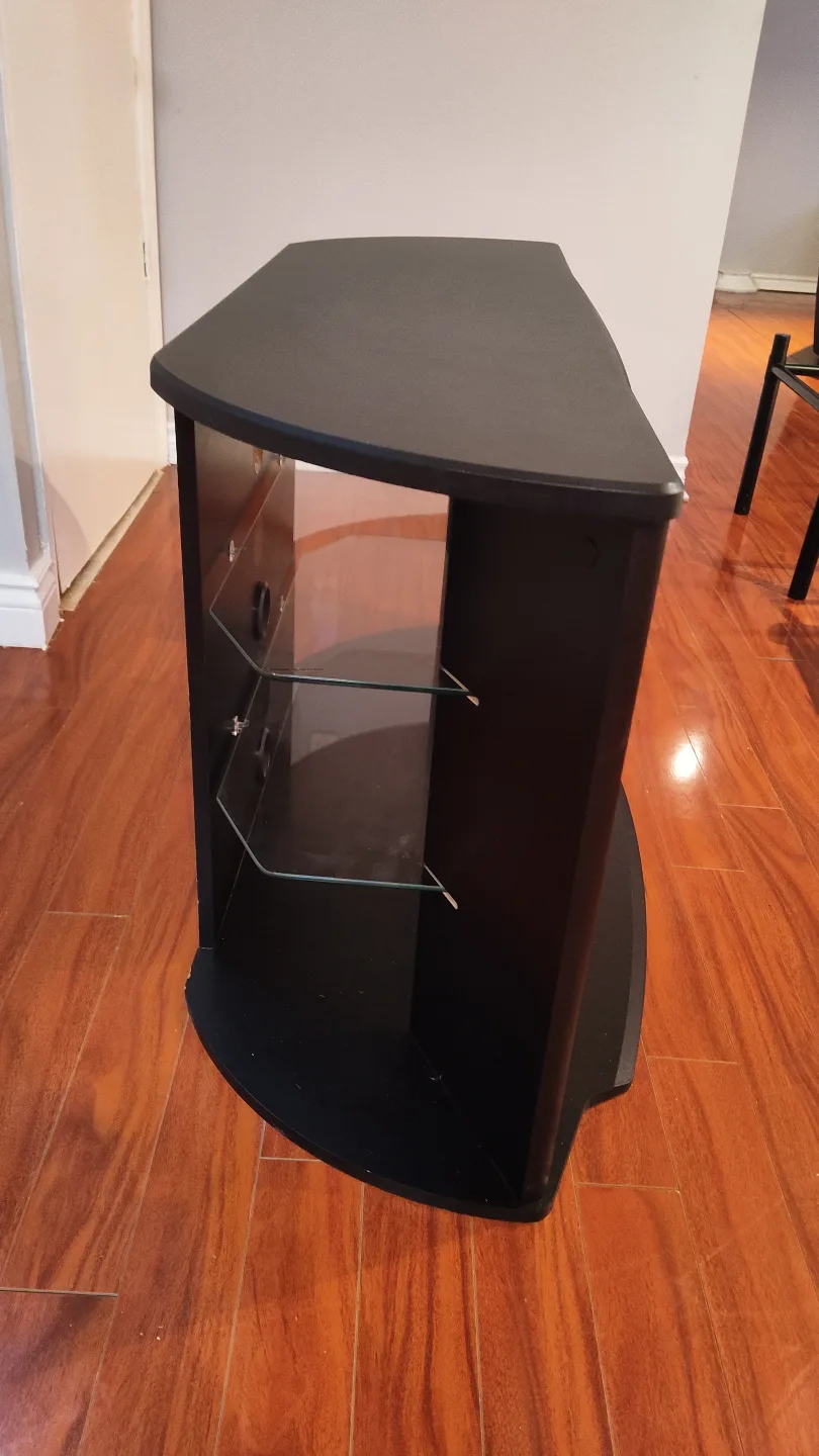 Black Corner TV Stand with Glass Shelves image indicator(3)