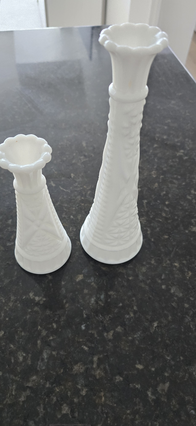 Milk glass vase
