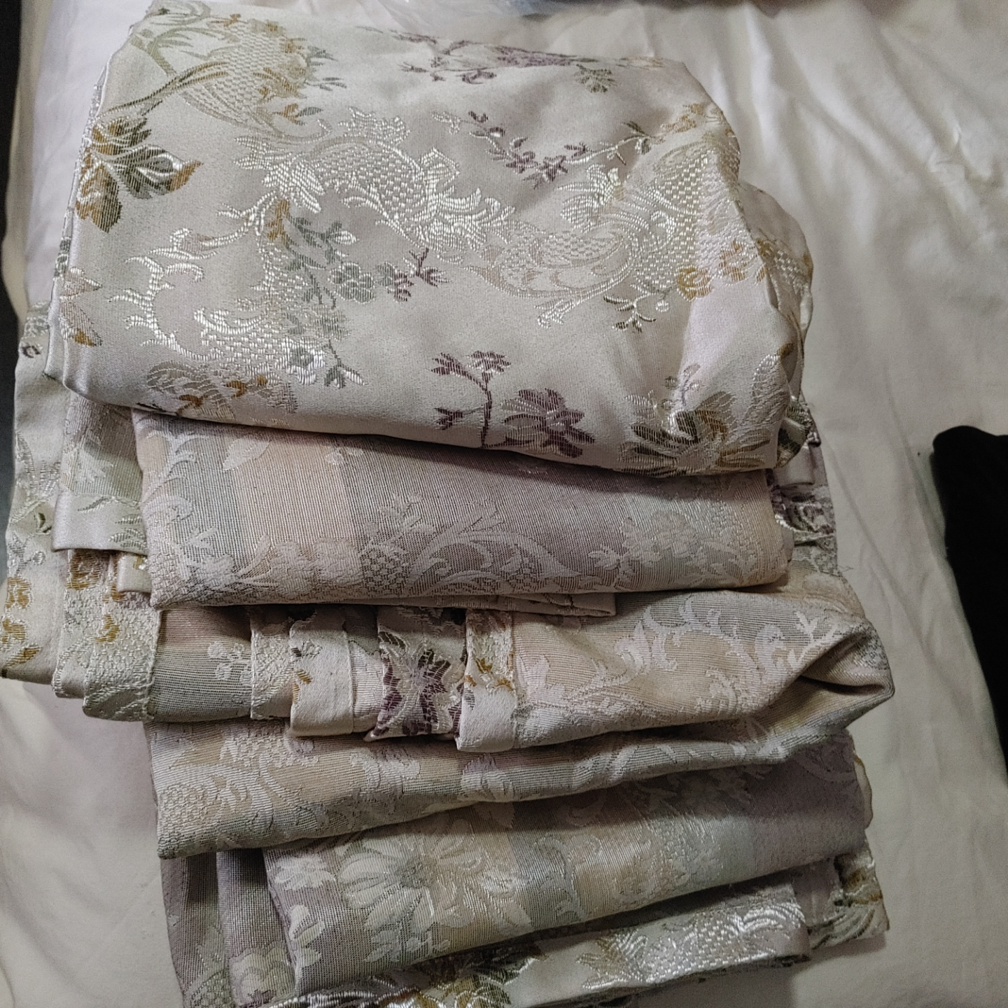 Elegant Brocade Fabric - Set of Panels - photo 2