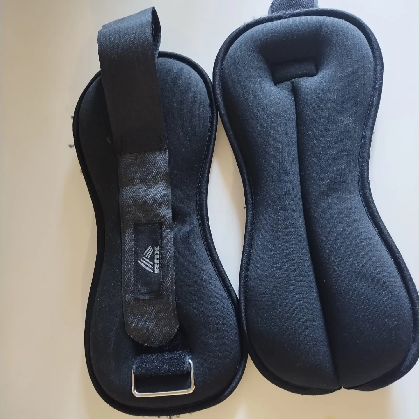 RBX Ankle Weights - Pair image indicator(3)