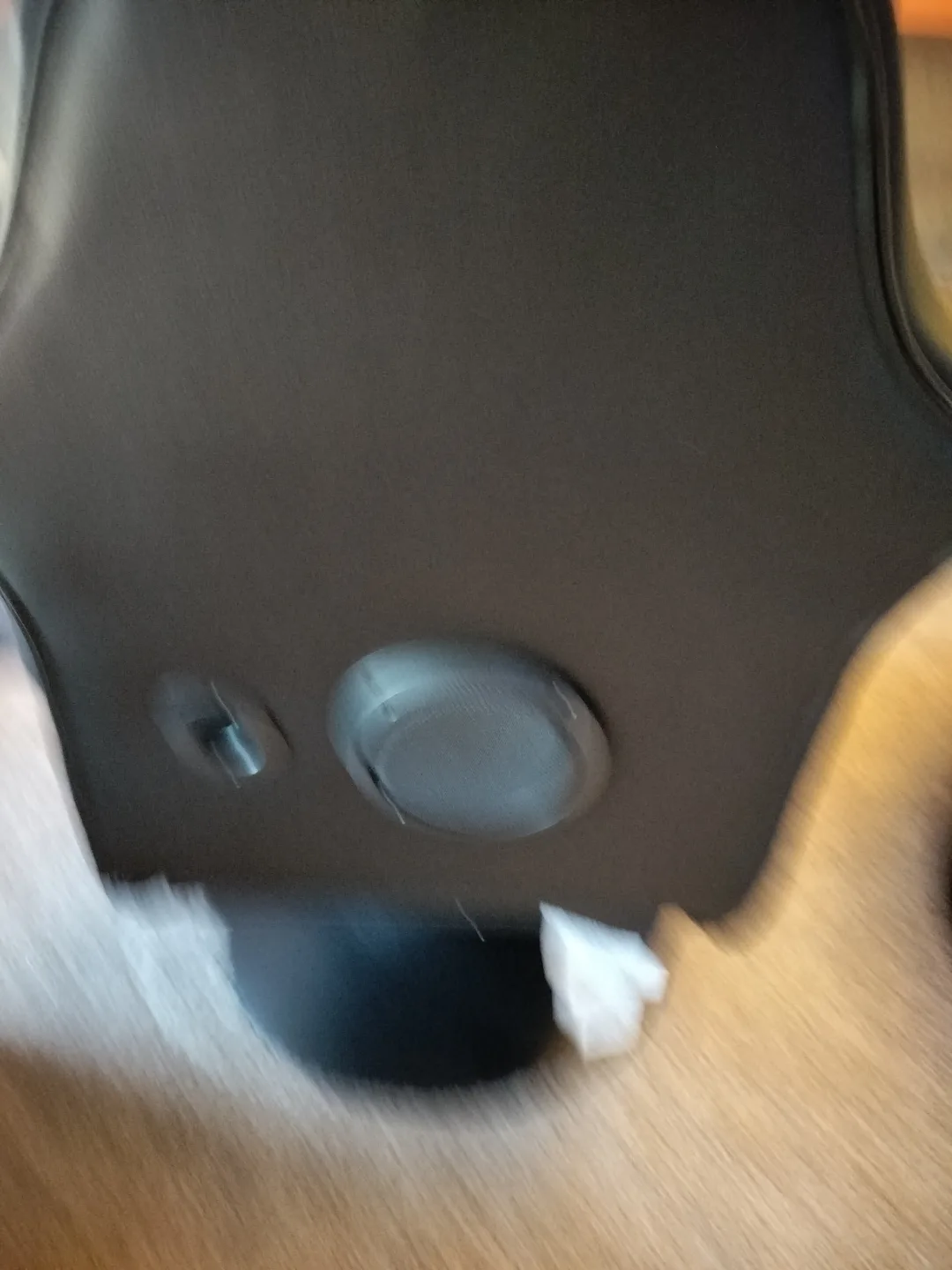 X Rocker Gaming Chair with Built-in Speakers image indicator(3)