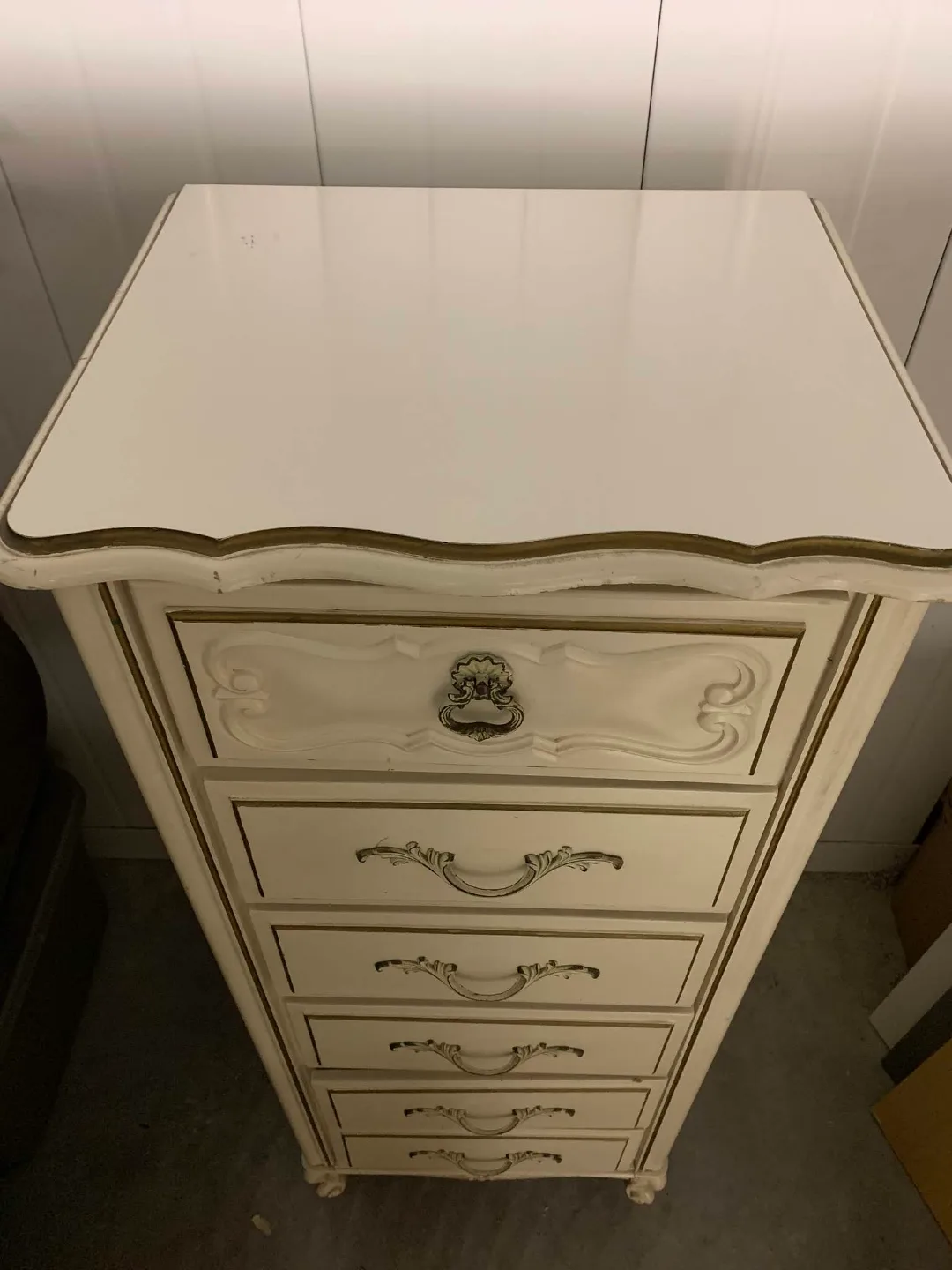 Vintage White 6-Drawer Chest of Drawers image indicator(2)