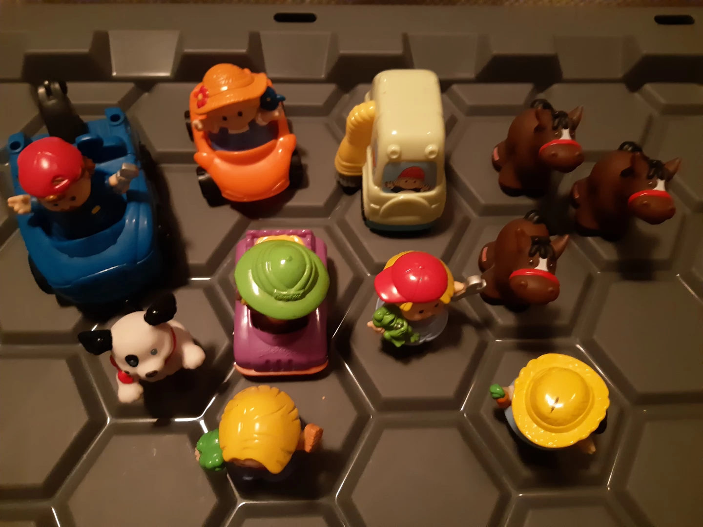 Lot of 10 Little People Figures and Vehicles - photo 2
