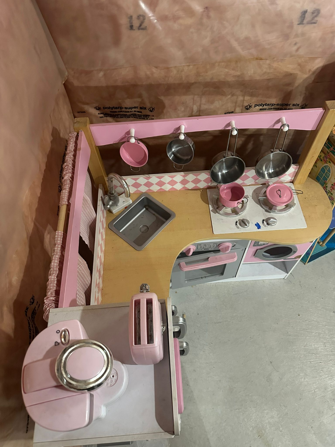 KidKraft Pink Play Kitchen with Accessories - photo 2
