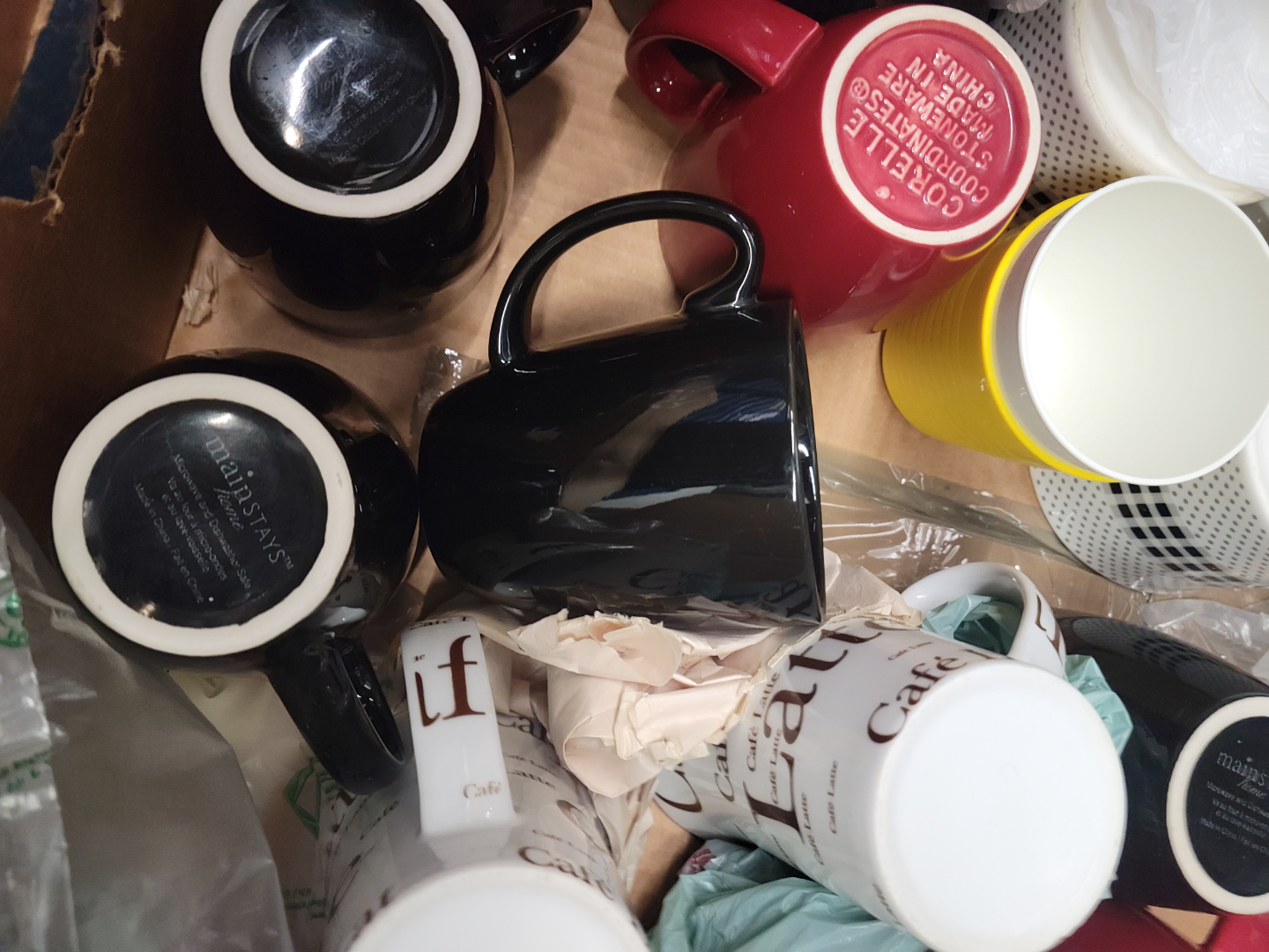 Bulk Lot of Assorted Mugs - photo 3