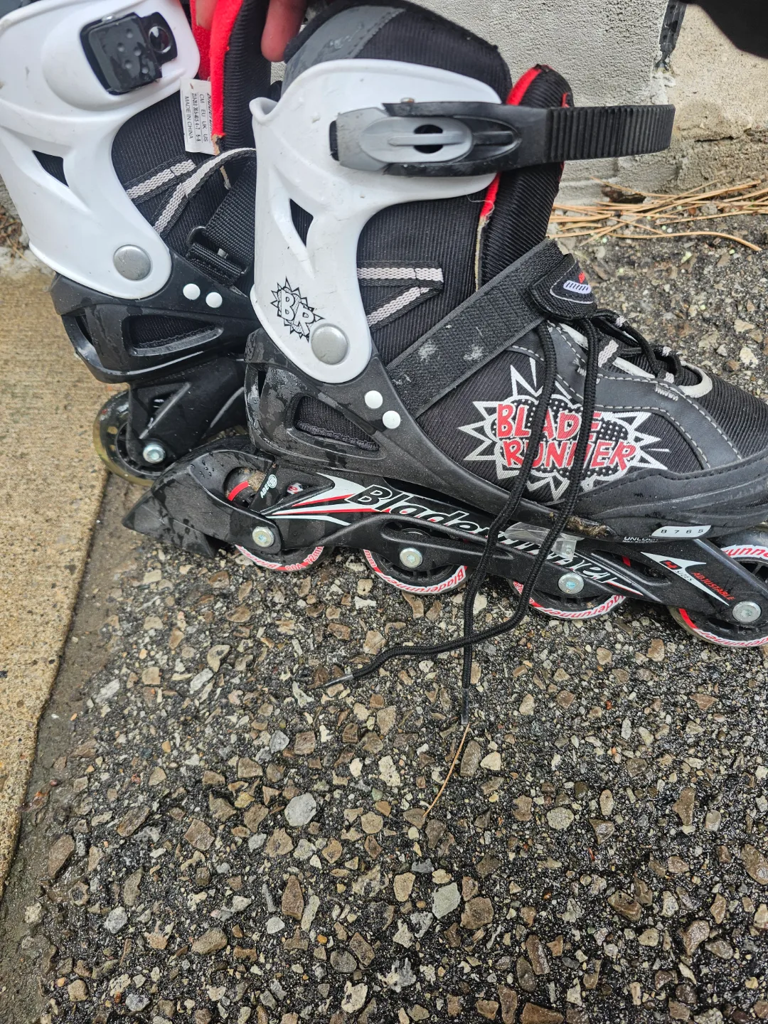 Blade Runner Phaser Inline Skates - Size 5-8 image indicator(3)