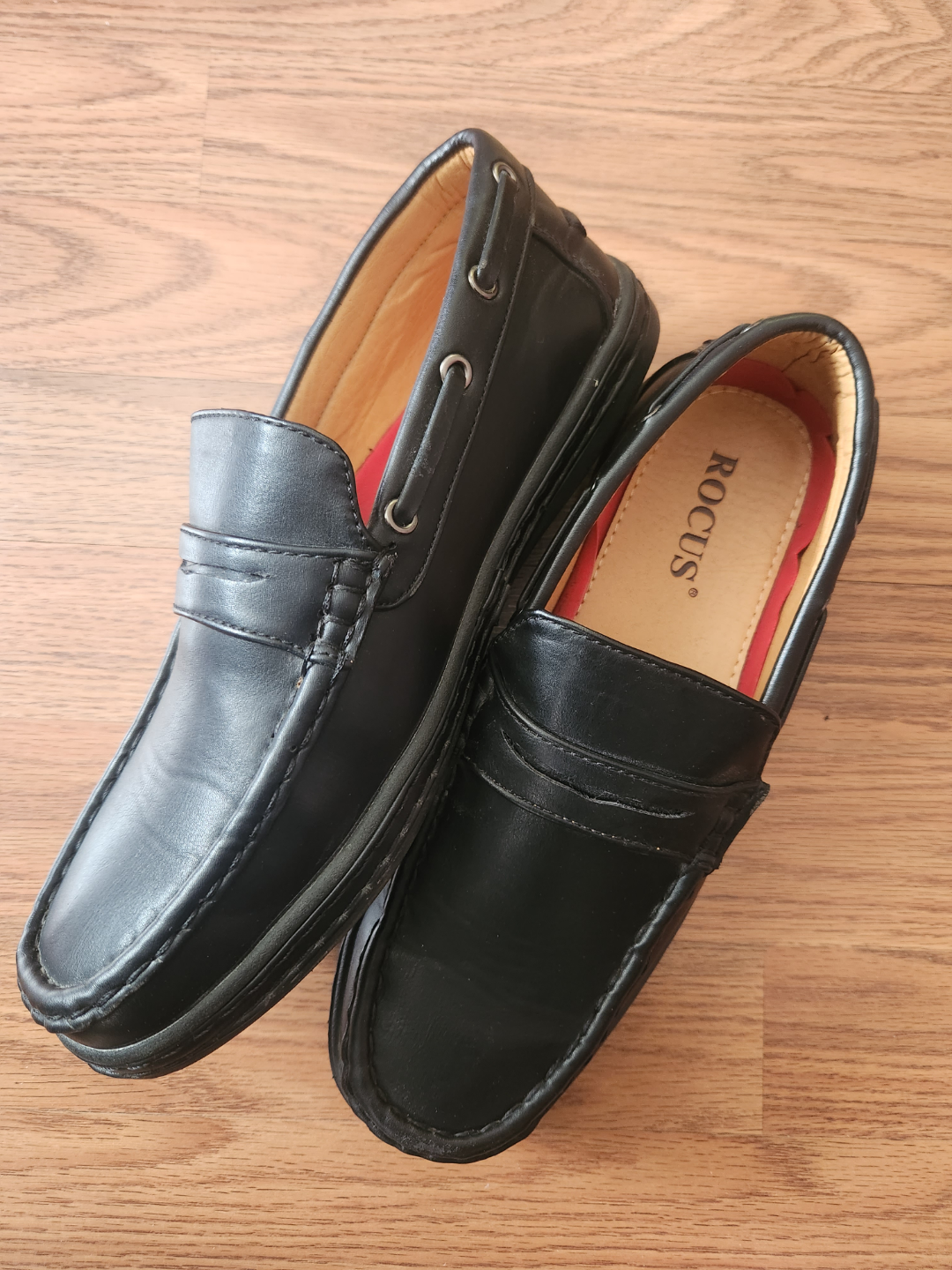 Boy's Black Rocus Comfort Leather Loafers - Size 6.5