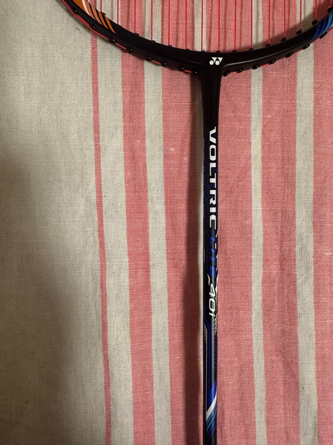 Yonex Voltic Lite 40 i Badminton Racquet - photo 4