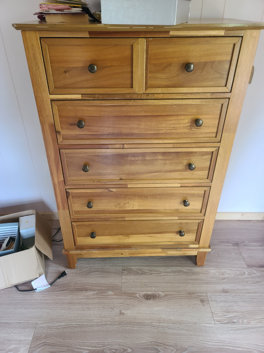 Wooden 6-Drawer Chest of Drawers