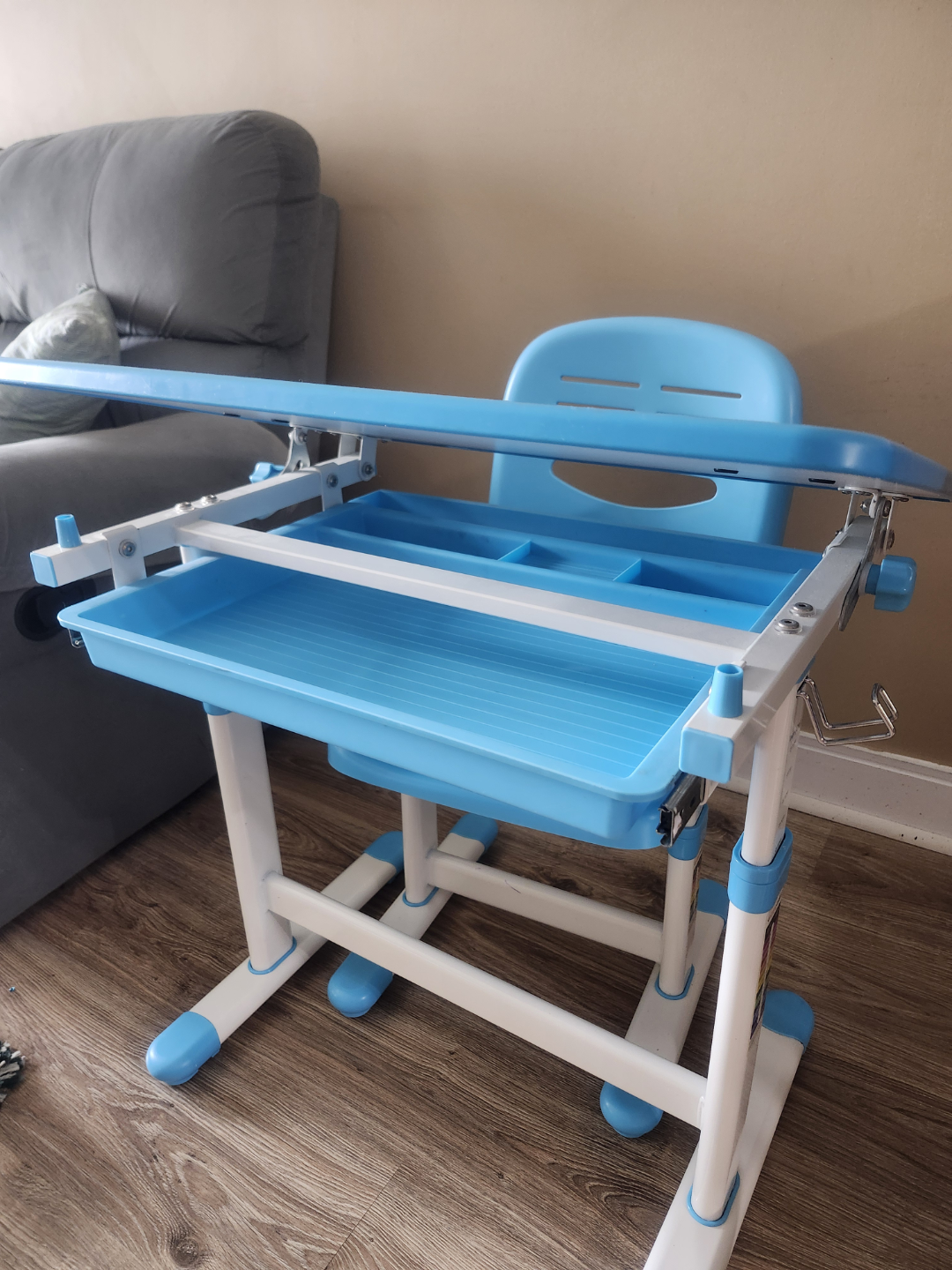 Kids Adjustable Height Desk and Chair Set - Blue - photo 3