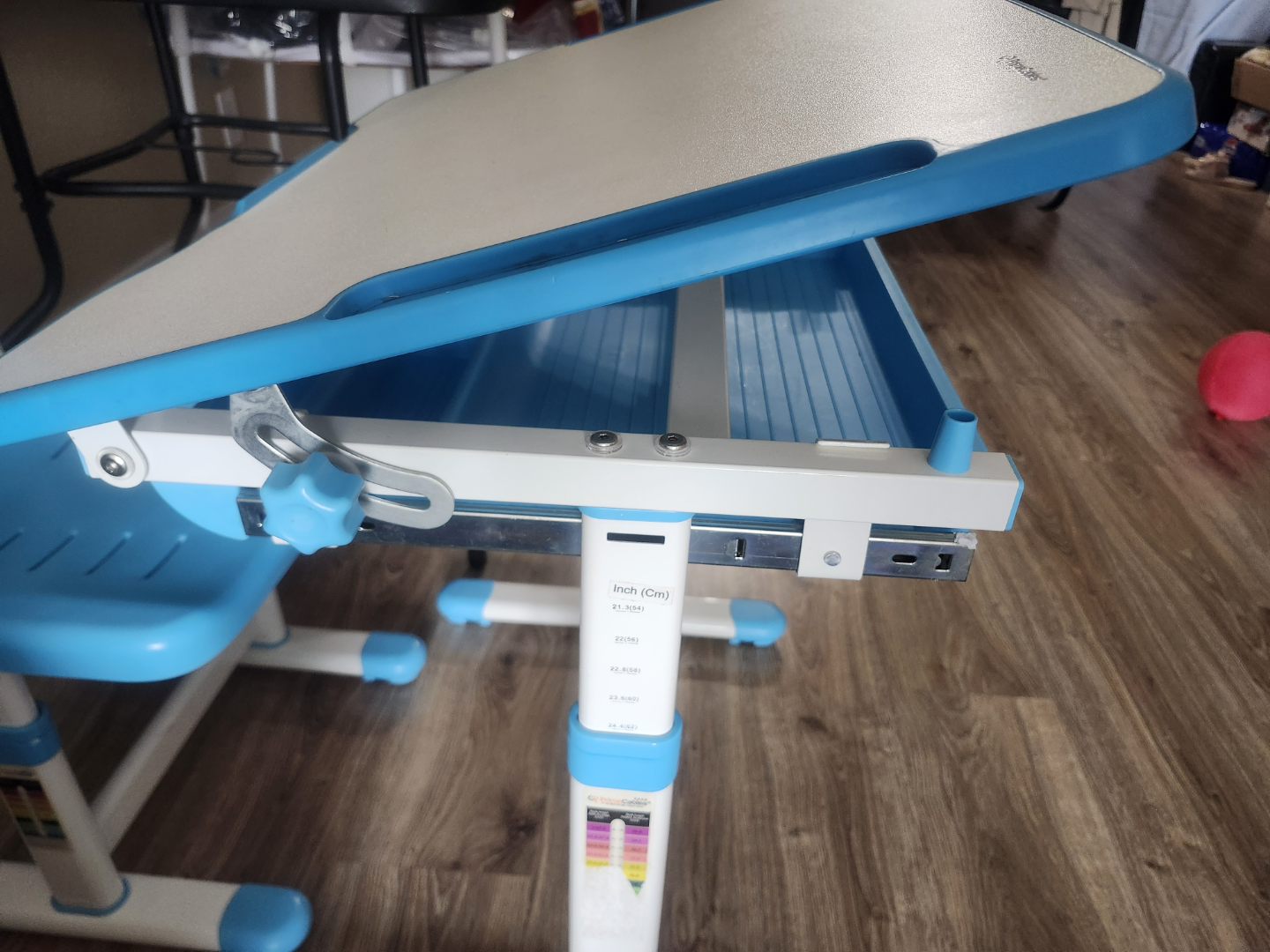 Kids Adjustable Height Desk and Chair Set - Blue - photo 4