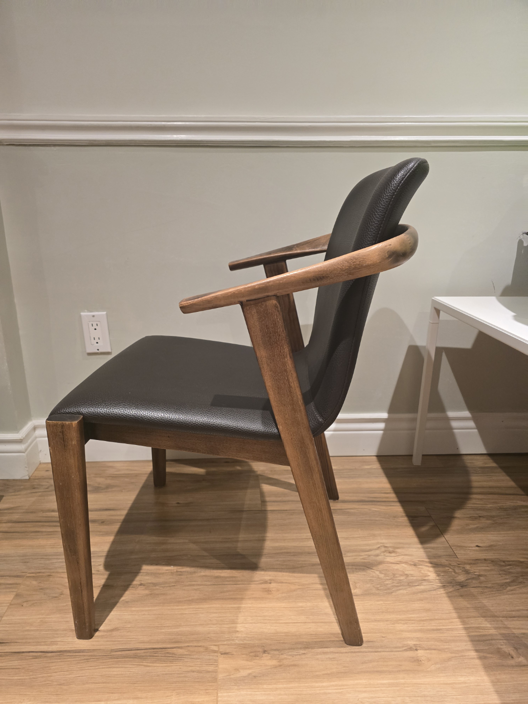 Mid-Century Modern Armchair - photo 4