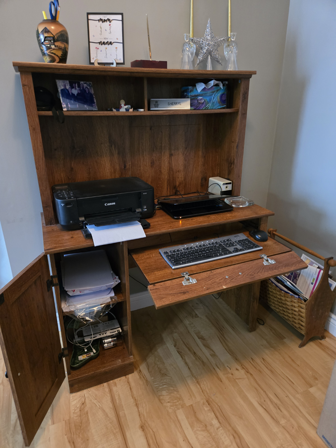 Computer Desk with Hutch - photo 2