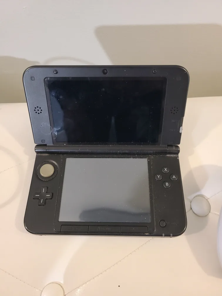 🇨🇦 Nintendo Bundle PS5, SWITCH, 3DS XL image indicator(7)