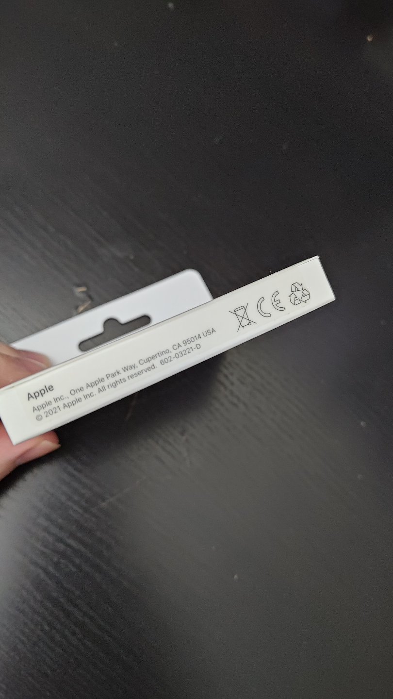 New Apple AirTag - photo 3