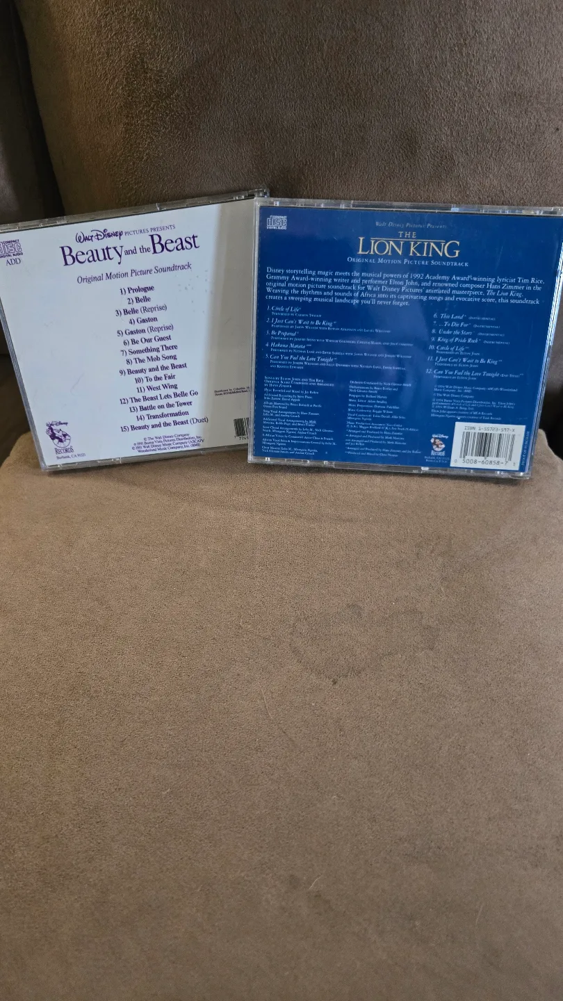 vintage disney CDs image indicator(2)