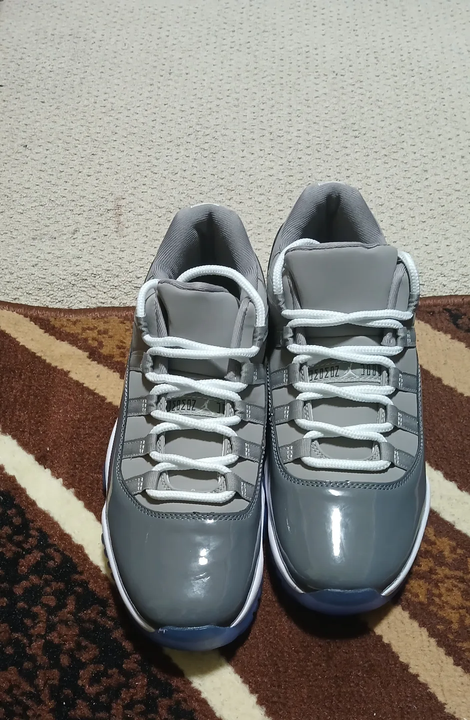 Air Jordan 11 Low IE Grey Concord Size 11 thumbnail