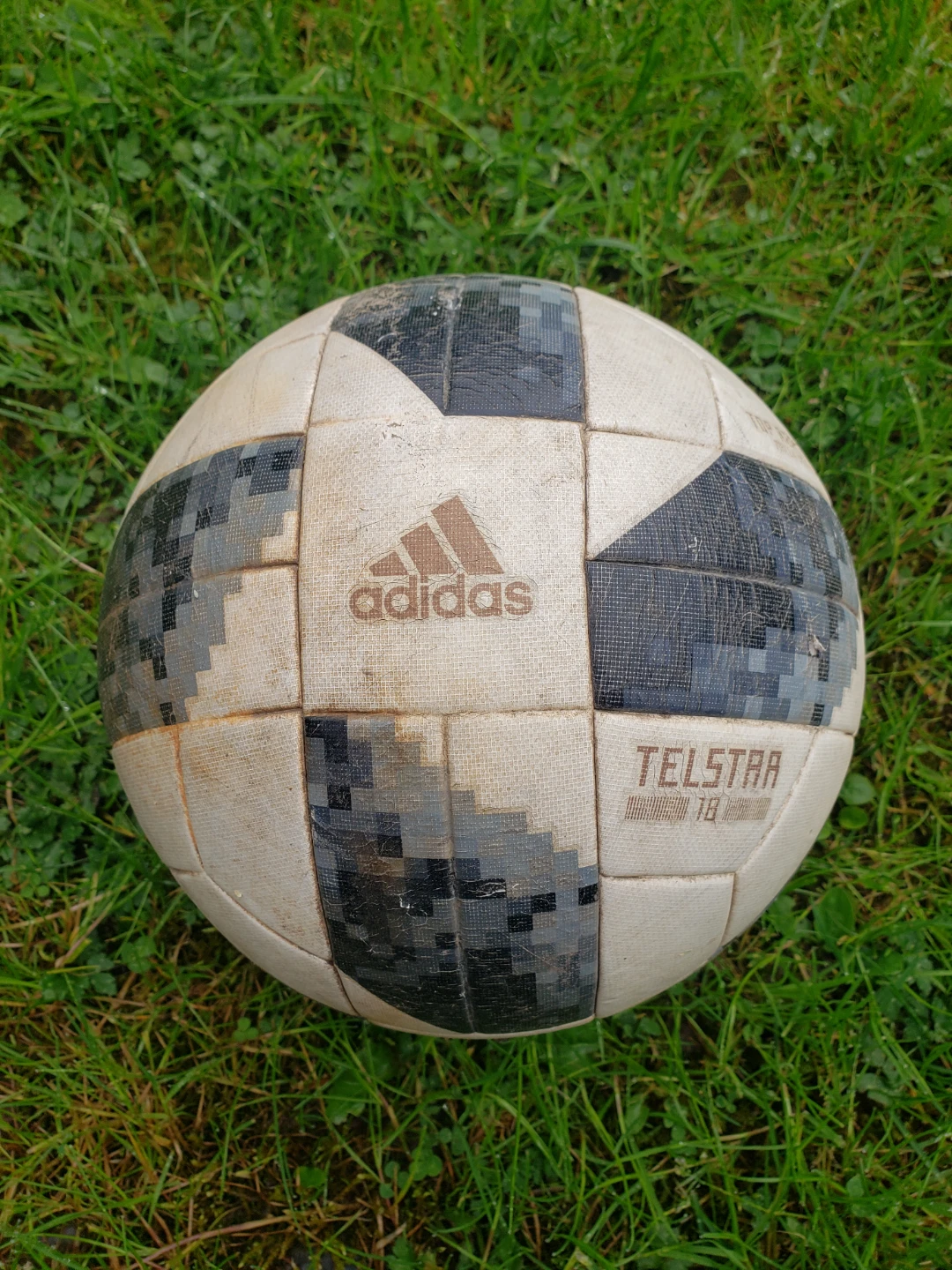 Adidas Telstar 18 Russia 2018 World Cup Soccer Ball 🏒 - photo 2
