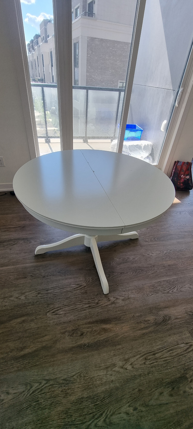 White Oval Extendable Dining Table