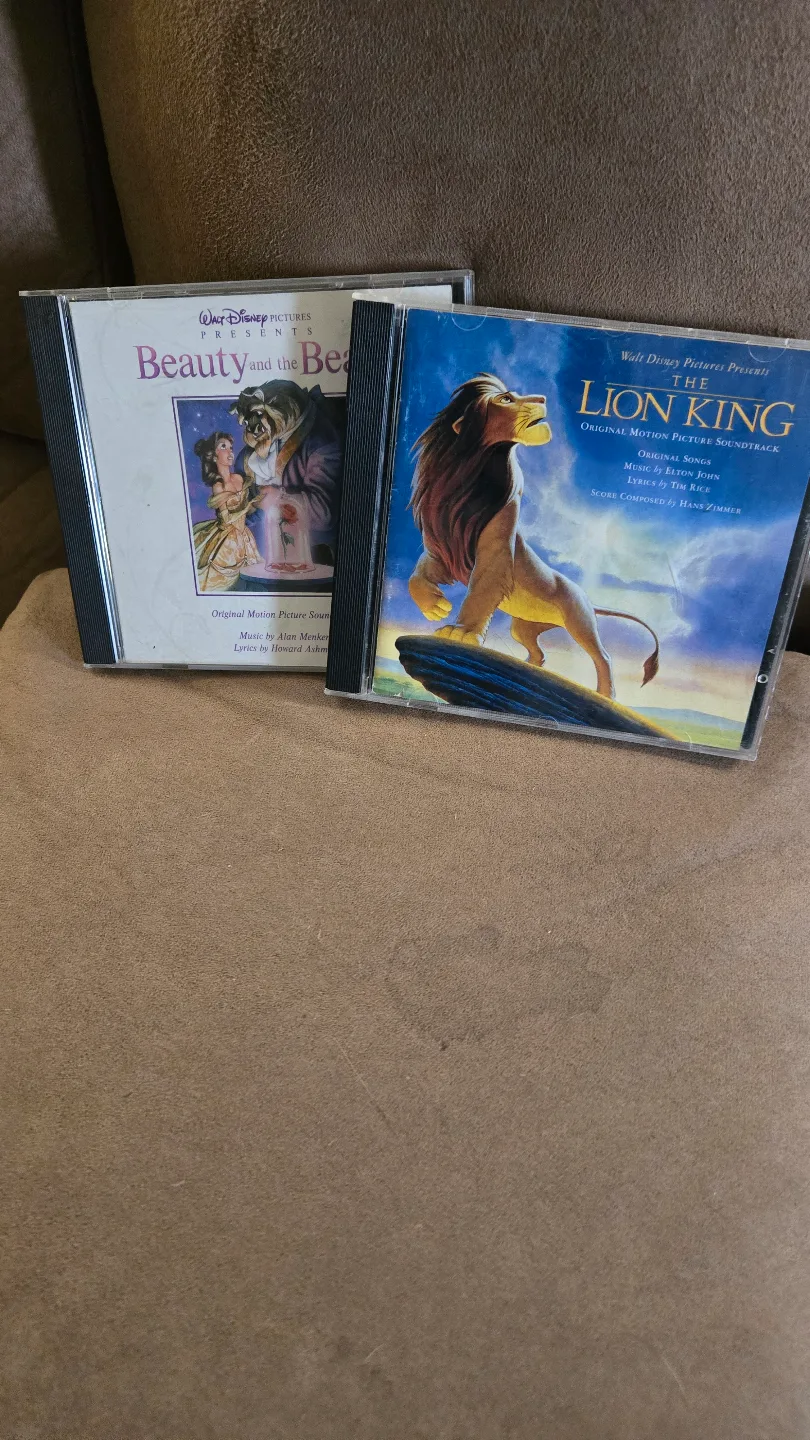 vintage disney CDs image indicator(3)