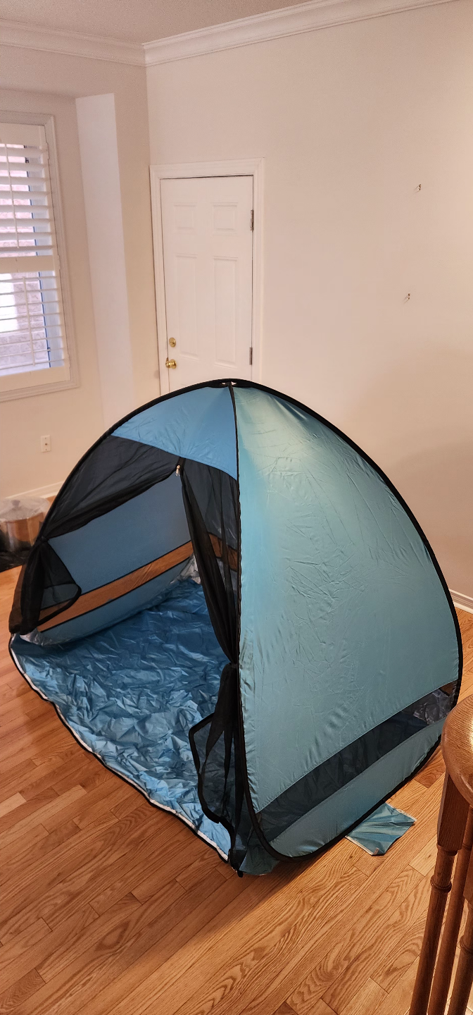 [Brand New] Portable Pop-Up Sun Shelter Beach Tent - photo 3