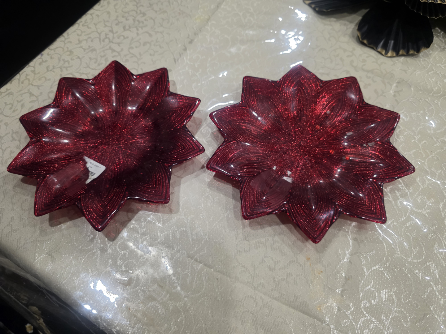 Pair of Red Glitter Starburst Dishes