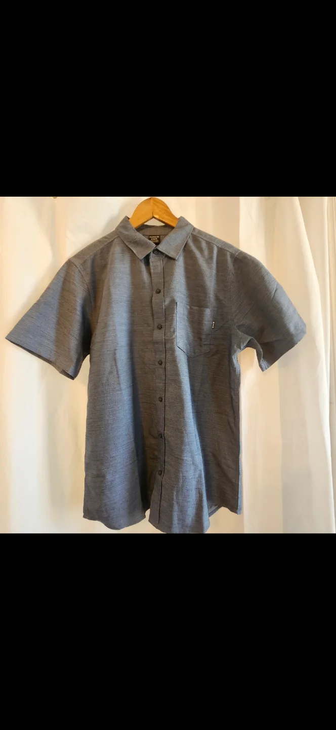 HURLEY, Men's Short Sleeve, Button Up, Size M thumbnail