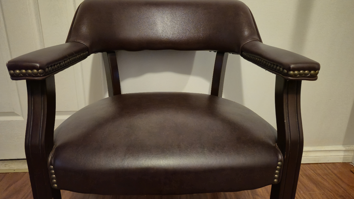 Brown Leather Armchair - photo 4