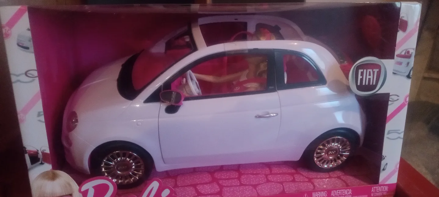 Barbie Fiat 500 Convertible Doll Car Playset image indicator(3)